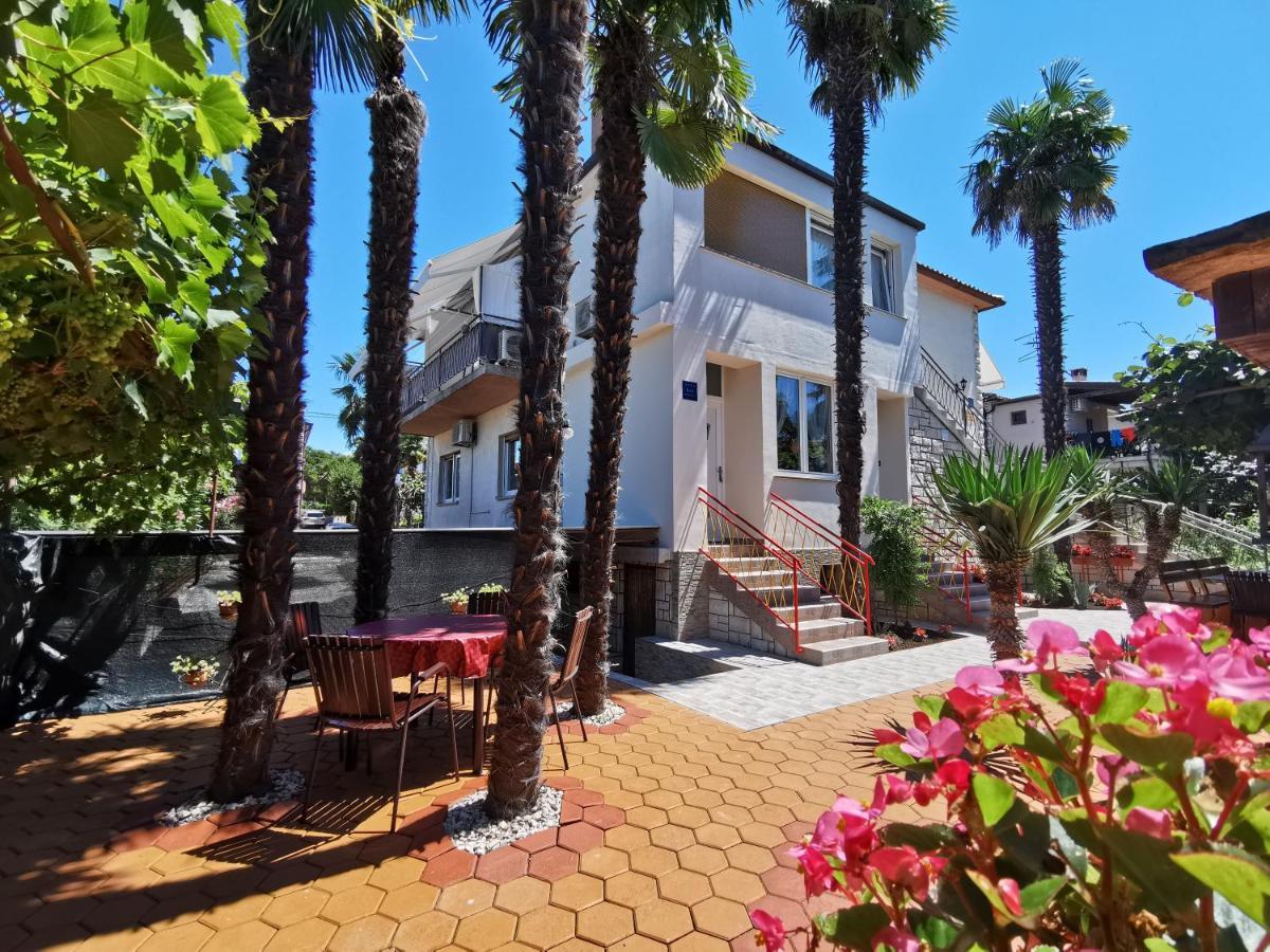 App & Room Le Palme Umag Exteriör bild