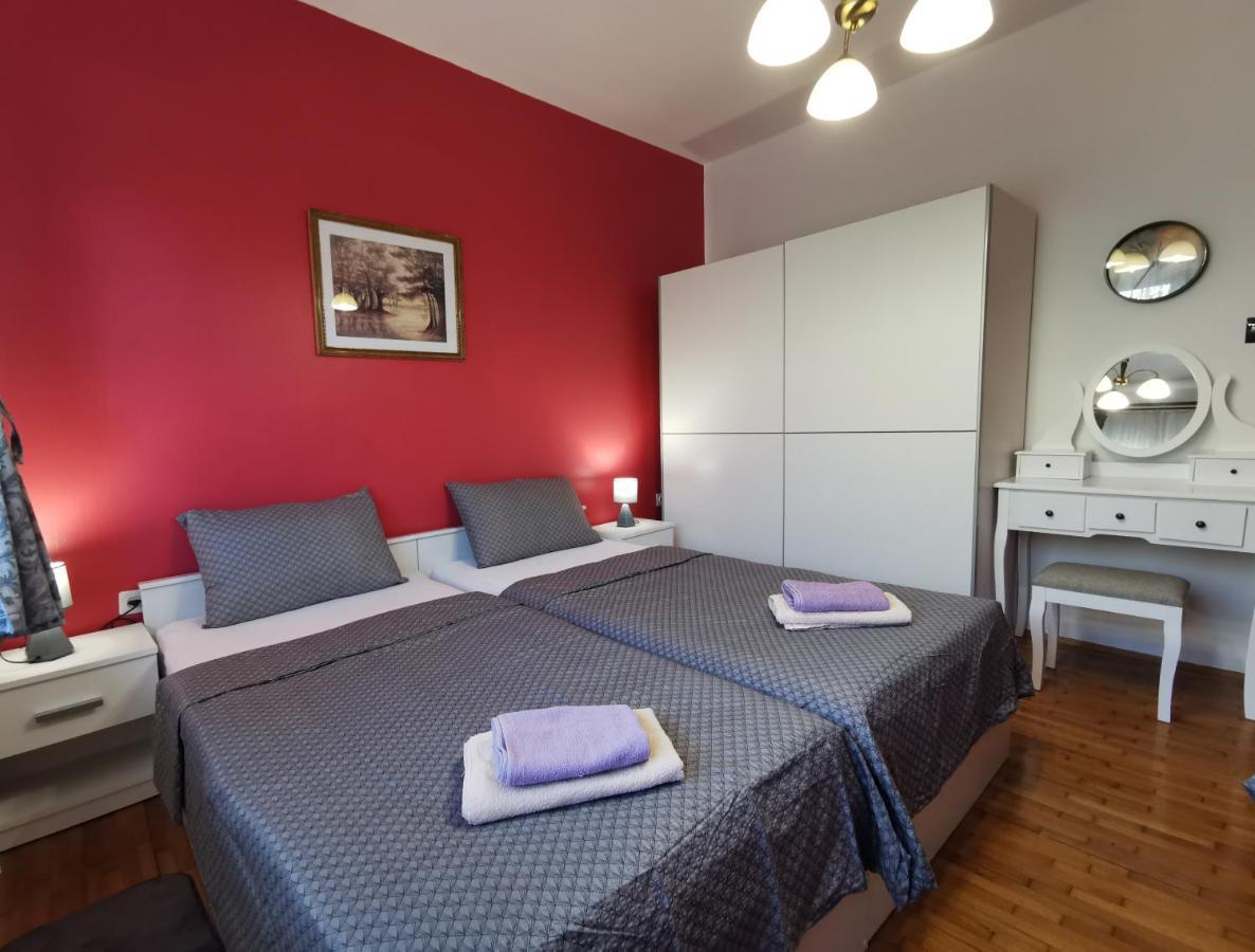 App & Room Le Palme Umag Exteriör bild