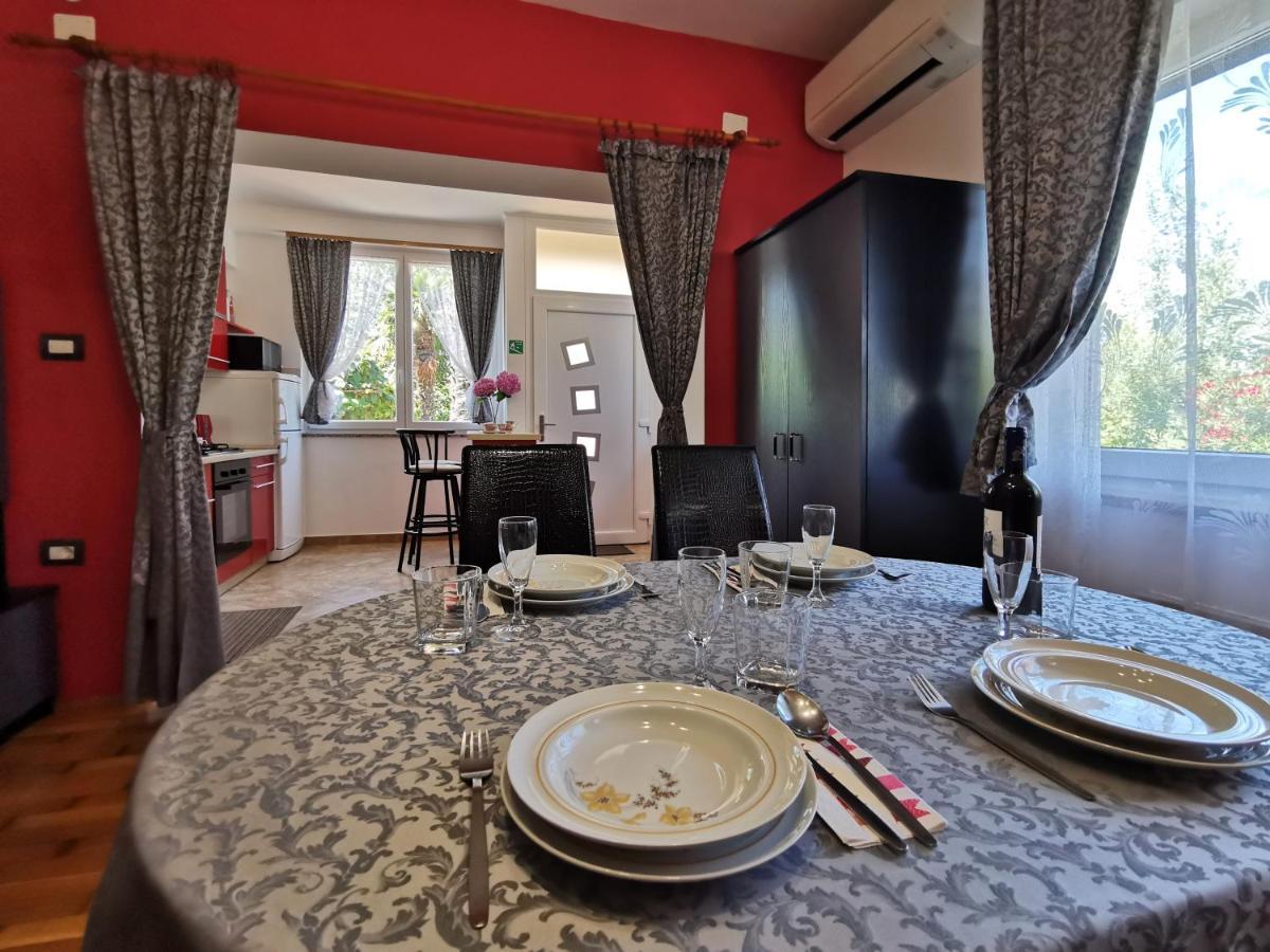 App & Room Le Palme Umag Exteriör bild