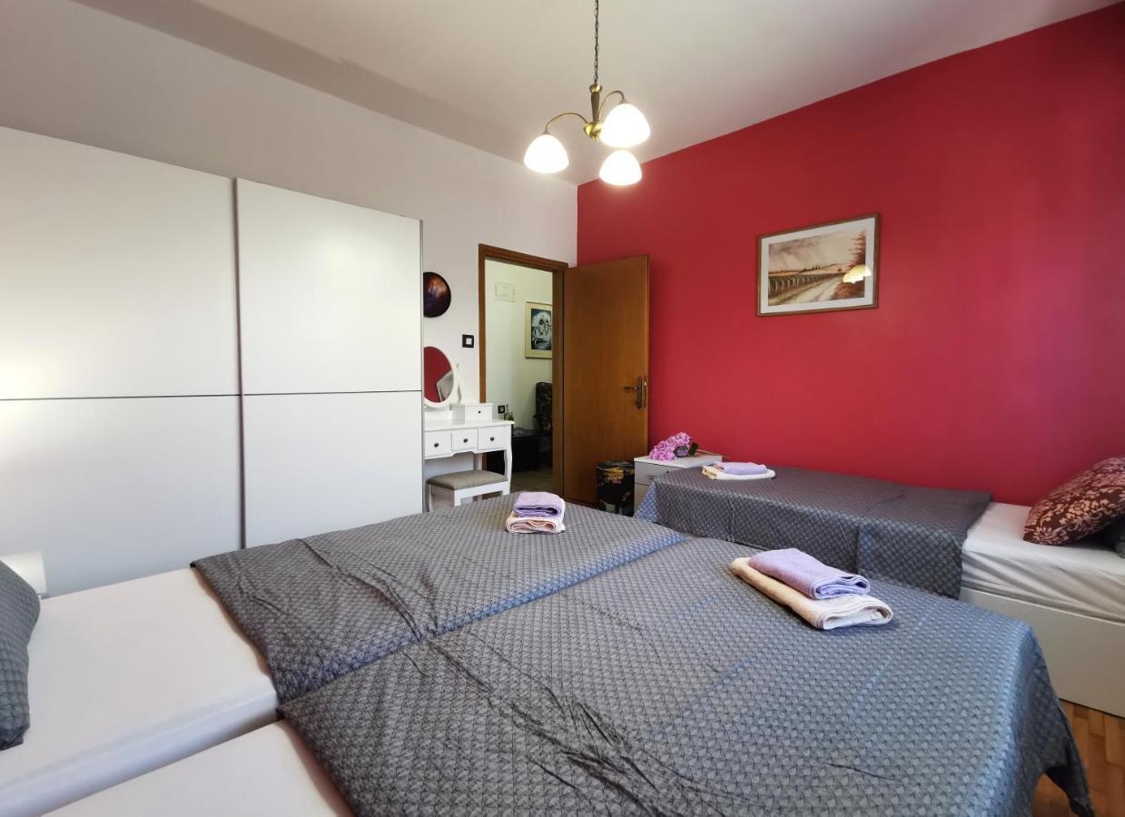 App & Room Le Palme Umag Exteriör bild