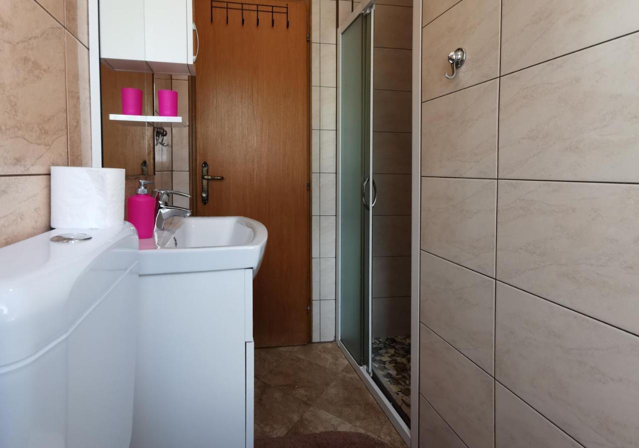 App & Room Le Palme Umag Exteriör bild
