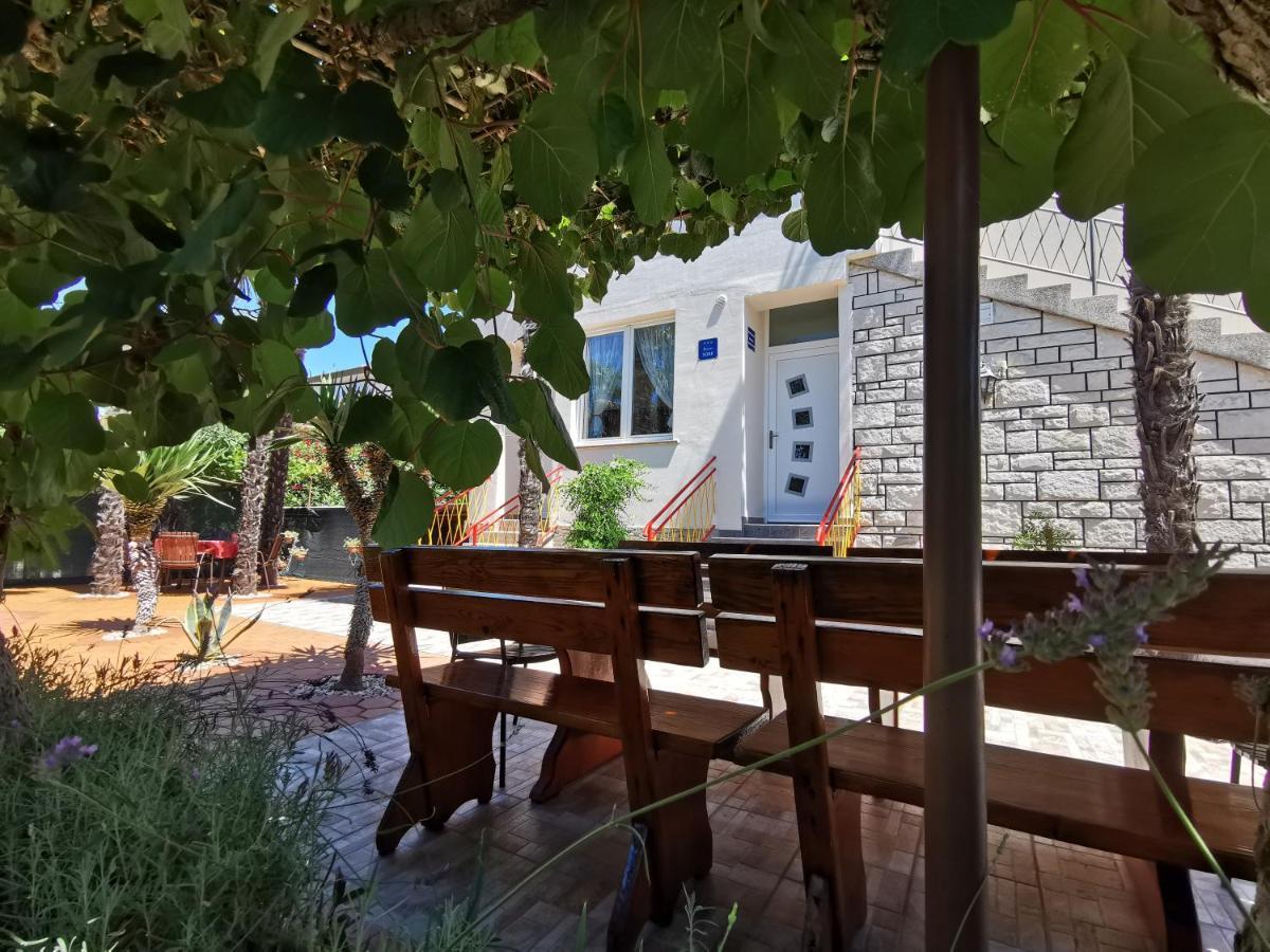App & Room Le Palme Umag Exteriör bild