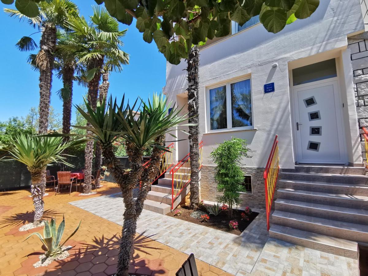 App & Room Le Palme Umag Exteriör bild